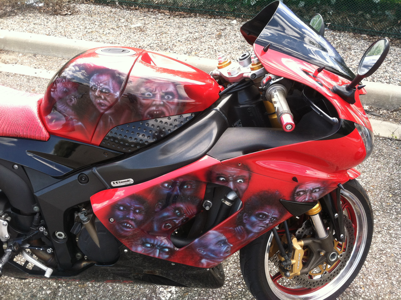 Illustration for article titled Michael Jackson Thriller Bike
